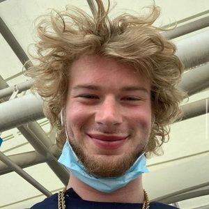 Meet your Posher, Jackieann